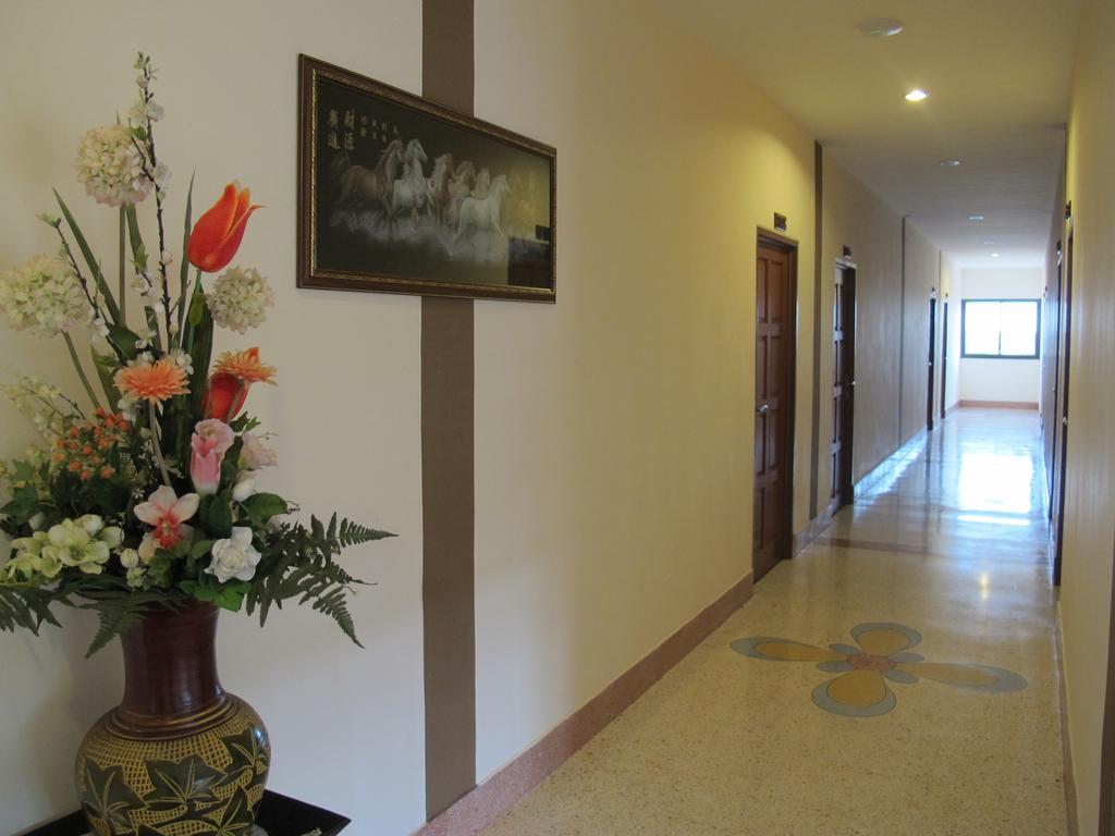The Star Hotel Udon Thani Extérieur photo