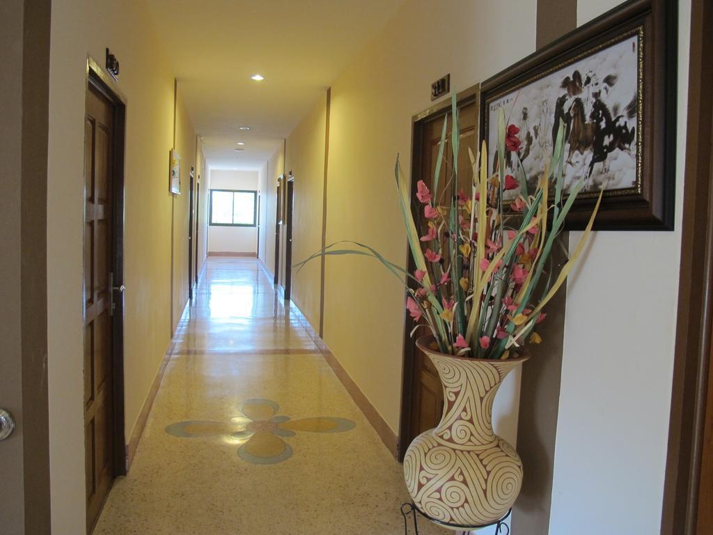 The Star Hotel Udon Thani Extérieur photo