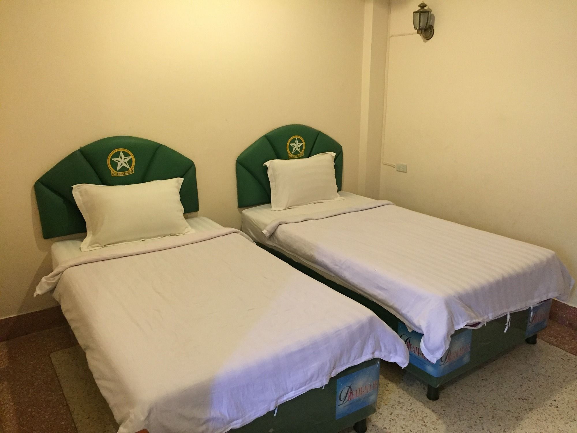 The Star Hotel Udon Thani Extérieur photo